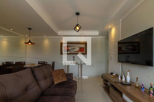 Sala de apartamento à venda com 3 quartos, 76m² em Vila Carrão, São Paulo