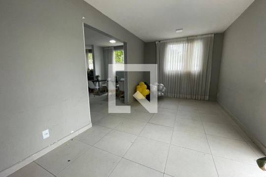 Apartamento à venda com 2 quartos, 38m² em Vila Santa Maria, São Paulo