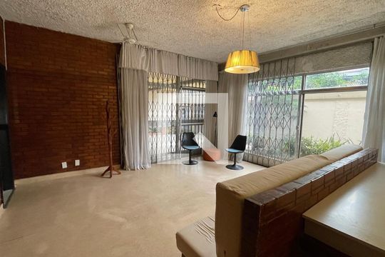 Sala 2 de casa para alugar com 7 quartos, 356m² em Jardim Guanabara, Rio de Janeiro