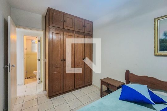 Quarto de apartamento para alugar com 1 quarto, 86m² em Ponta da Praia, Santos