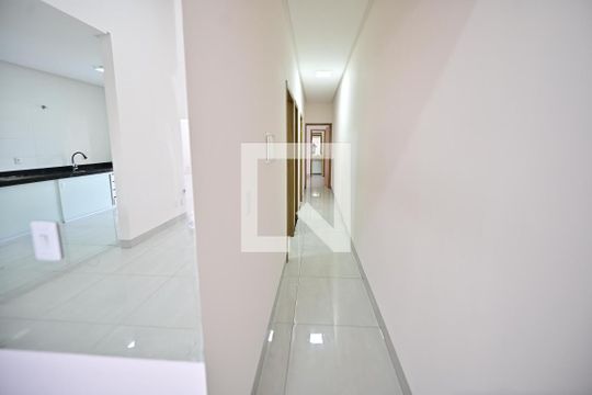 Corredor de casa à venda com 3 quartos, 180m² em Setor Três Marias, Goiânia