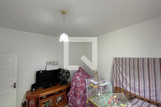 Quarto 1 de casa para alugar com 3 quartos, 100m² em Quintino Bocaiúva, Rio de Janeiro