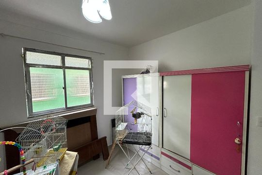 Quarto 1 de casa para alugar com 3 quartos, 100m² em Quintino Bocaiúva, Rio de Janeiro