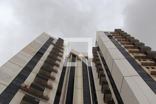 Fachada de apartamento para alugar com 1 quarto, 50m² em Setor Oeste, Goiânia