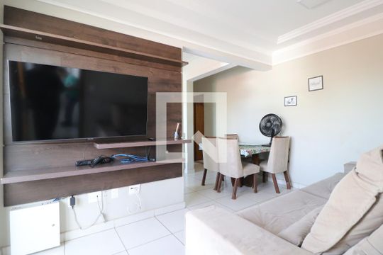 Apartamento para alugar com 3 quartos, 80m² em Santa Mônica, Uberlândia