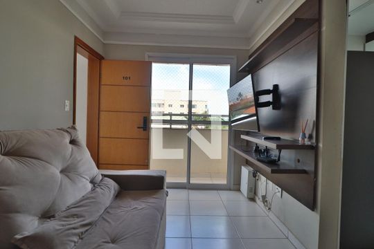 Apartamento para alugar com 3 quartos, 80m² em Santa Mônica, Uberlândia