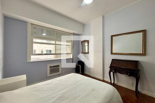 Quarto 1 de apartamento para alugar com 3 quartos, 150m² em Copacabana, Rio de Janeiro