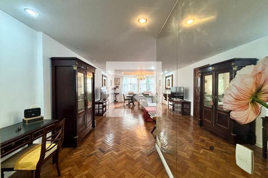 Sala de apartamento para alugar com 3 quartos, 150m² em Copacabana, Rio de Janeiro