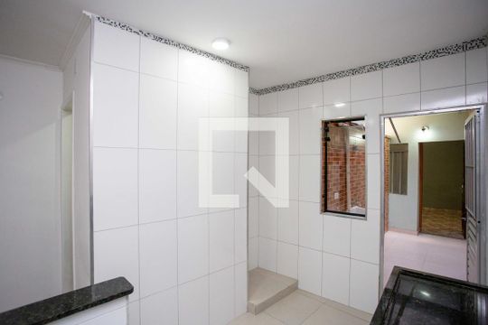 Cozinha de apartamento para alugar com 1 quarto, 45m² em Taboão, Diadema