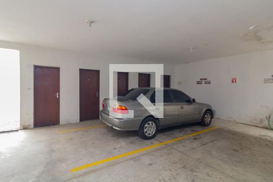 Garagem de casa de condomínio à venda com 3 quartos, 169m² em Vila Jacuí, São Paulo