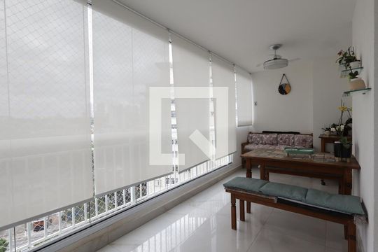 Varanda da Sala de apartamento à venda com 4 quartos, 125m² em Jardim Vazani, São Paulo