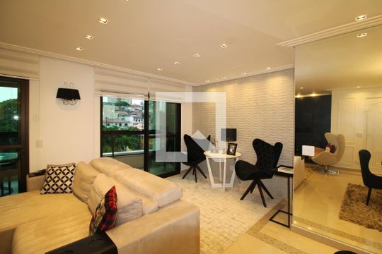 Sala de apartamento à venda com 3 quartos, 150m² em Vila Pauliceia, São Paulo