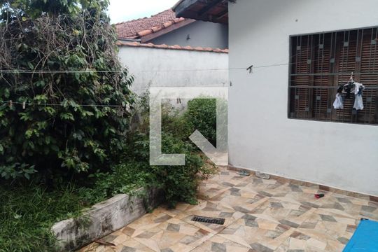 Área externa de casa para alugar com 3 quartos, 180m² em Mandaqui, São Paulo
