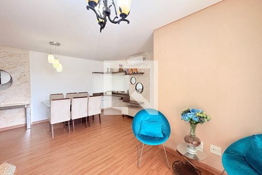 Sala de apartamento à venda com 2 quartos, 78m² em Jardim Ermida I, Jundiaí