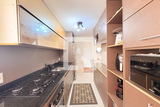 Cozinha de apartamento à venda com 2 quartos, 78m² em Jardim Ermida I, Jundiaí