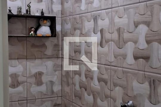 Casa à venda com 3 quartos, 81m² em Vila Nelson, São Paulo