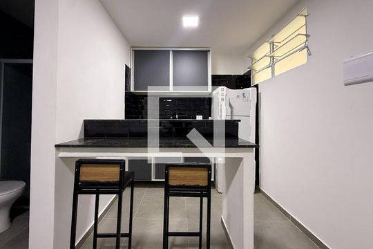 Kitnet/Studio à venda com 1 quarto, 27m² em Aclimação, São Paulo