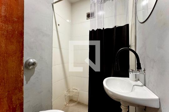Banheiro social de apartamento para alugar com 1 quarto, 35m² em Centro, Rio de Janeiro