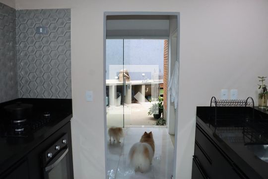 Casa para alugar com 4 quartos, 250m² em Chácaras Ana Lúcia, Embu das Artes