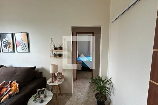 Corredor de apartamento à venda com 2 quartos, 65m² em Inhaúma, Rio de Janeiro