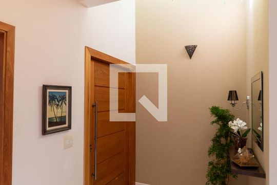 Hall de entrada de casa à venda com 3 quartos, 254m² em Cidade Universitária Ii, Campinas