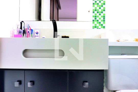 Quarto 1 Suíte Banheiro  de apartamento à venda com 3 quartos, 83m² em Vila Euro, São Bernardo do Campo