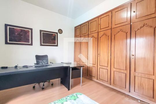 Dormitorio de casa à venda com 4 quartos, 400m² em Jardim Guanabara, Campinas
