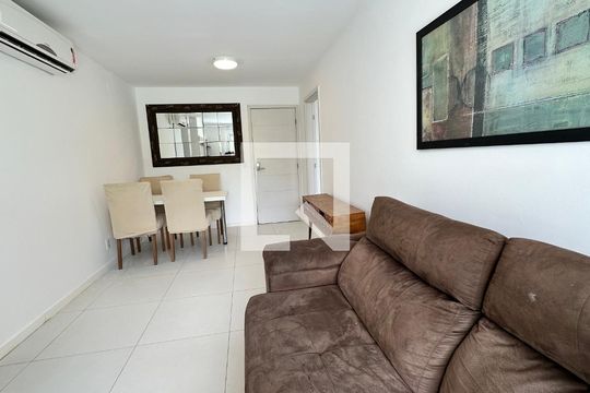 Sala de apartamento à venda com 2 quartos, 66m² em Recreio dos Bandeirantes, Rio de Janeiro