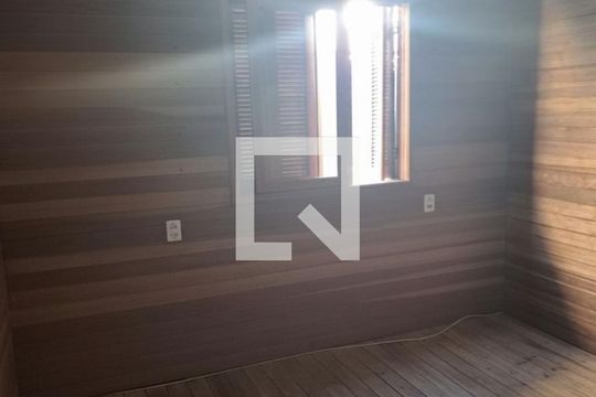 Casa à venda com 4 quartos, 396m² em Bom Jesus, Porto Alegre