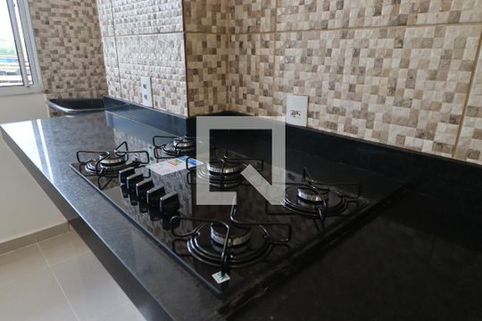 Cozinha de apartamento para alugar com 2 quartos, 43m² em Jardim Heitor Rigon, Ribeirão Preto