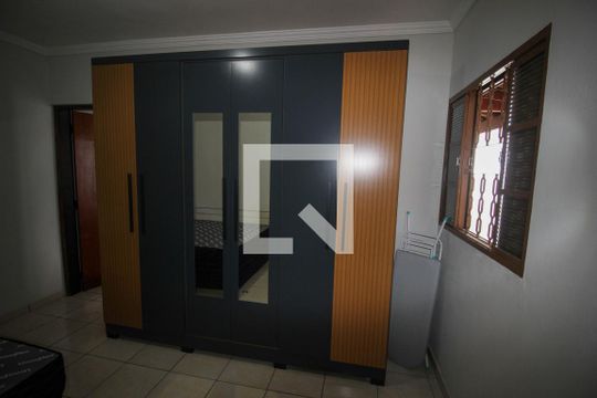 Casa para alugar com 1 quarto, 125m² em Conjunto Habitacional Jardim Serrano, Votorantim