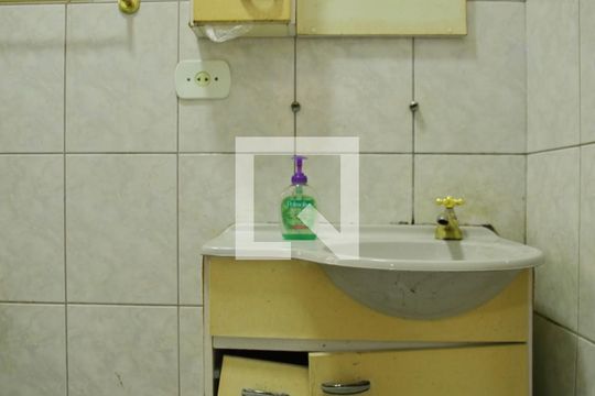 Banheiro Suíte 1  de casa à venda com 4 quartos, 125m² em Jardim Montreal, São Bernardo do Campo