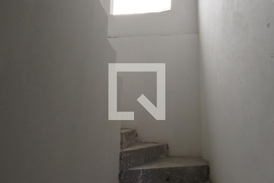 Sala - Escada de casa à venda com 3 quartos, 130m² em Jardim das Flores, Osasco