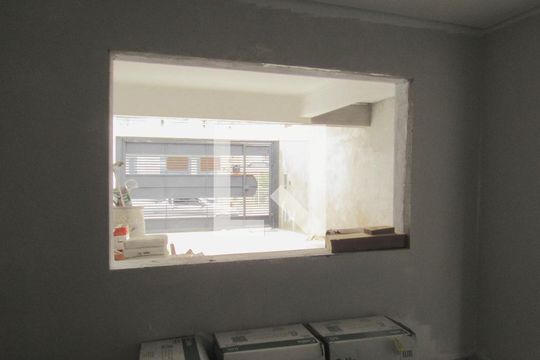 Sala de casa à venda com 3 quartos, 130m² em Jardim das Flores, Osasco