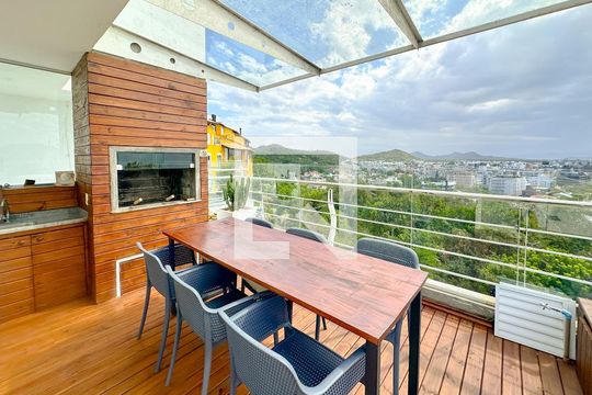 Área gourmet de apartamento para alugar com 4 quartos, 423m² em Canasvieiras, Florianópolis