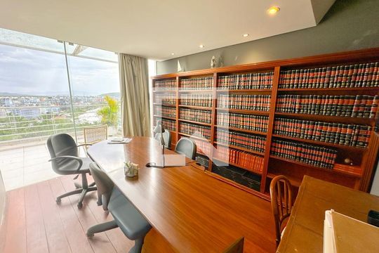 Escritório de apartamento para alugar com 4 quartos, 423m² em Canasvieiras, Florianópolis