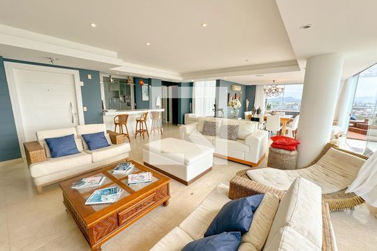 Sala de TV de apartamento para alugar com 4 quartos, 423m² em Canasvieiras, Florianópolis