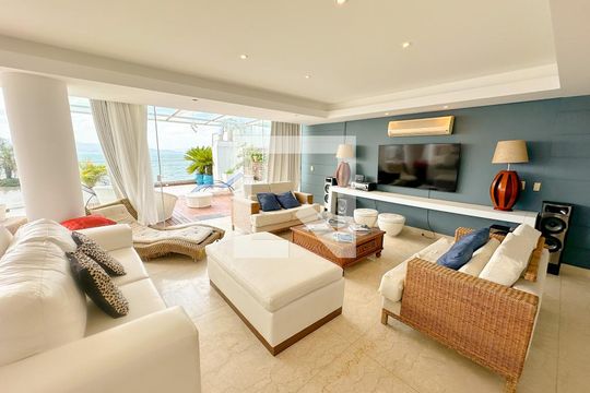 Sala de TV de apartamento para alugar com 4 quartos, 423m² em Canasvieiras, Florianópolis