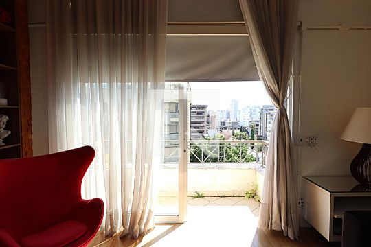  Janela da Sala de apartamento para alugar com 1 quarto, 97m² em Moinhos de Vento, Porto Alegre