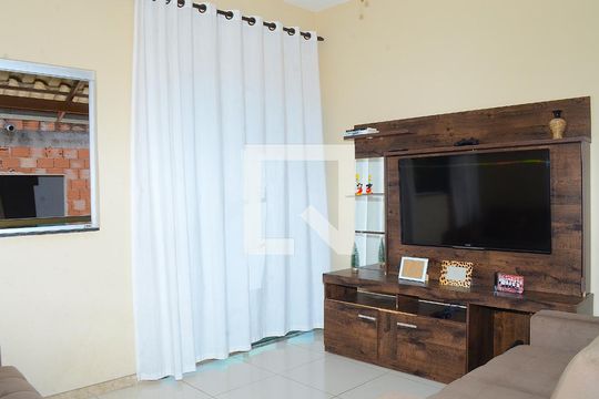 Sala de casa de condomínio para alugar com 2 quartos, 110m² em São Gabriel, Belo Horizonte