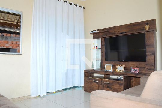 Sala de casa de condomínio para alugar com 2 quartos, 110m² em São Gabriel, Belo Horizonte
