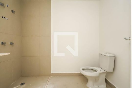 Banheiro de kitnet/studio à venda com 1 quarto, 26m² em Vila Deodoro, São Paulo