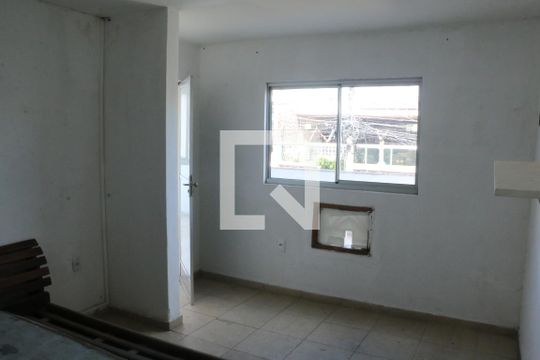 quarto de casa para alugar com 4 quartos, 430m² em Parque Residencial Guadalajara, Nova Iguaçu