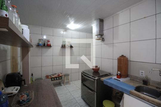 Cozinha de casa à venda com 3 quartos, 120m² em Rubem Berta, Porto Alegre