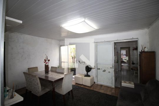 Sala de casa à venda com 3 quartos, 120m² em Rubem Berta, Porto Alegre
