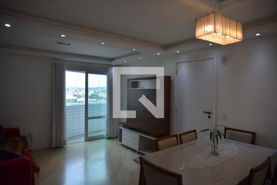 Sala de apartamento à venda com 3 quartos, 90m² em Pinheirinho, Santo André