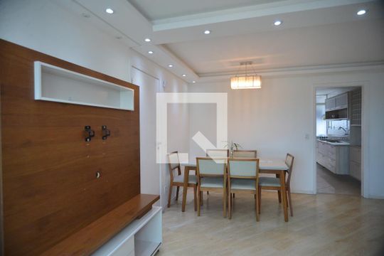 Sala de apartamento à venda com 3 quartos, 90m² em Pinheirinho, Santo André