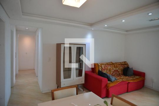 Sala de apartamento à venda com 3 quartos, 90m² em Pinheirinho, Santo André