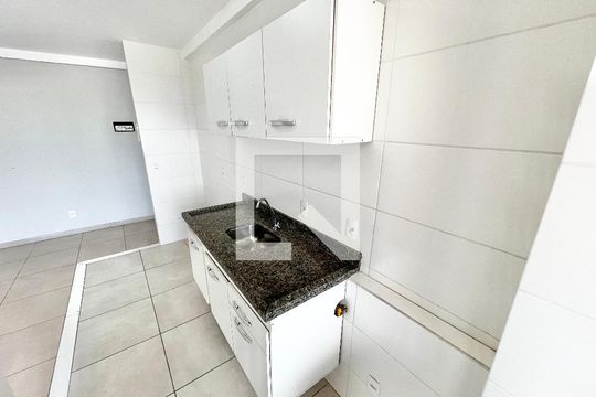 Cozinha de apartamento à venda com 2 quartos, 50m² em Vila Pita, São Paulo