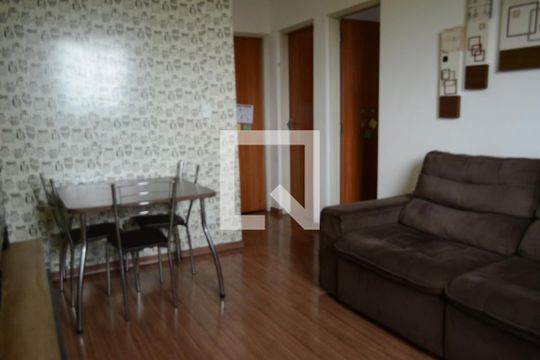 Sala de apartamento para alugar com 2 quartos, 57m² em Parque Residencial Casa Branca, Suzano